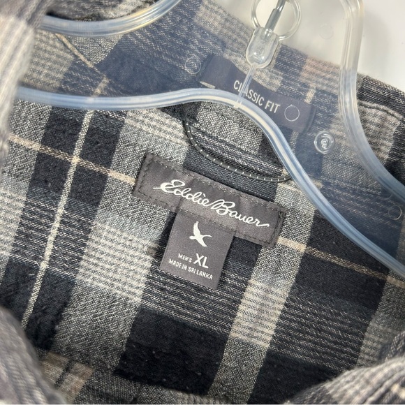 ❤️ Eddie Bauer Men's Black and Gray Plaid Shirt XL - Picture 6 of 10